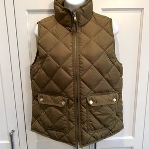 J. Crew NWOT Olive Green Quilted Puffer Vest Women Size Small